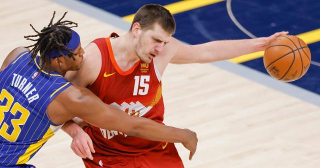 开云直播平台-揭秘约基奇再进化！总在赛后加练 领袖气质更强了